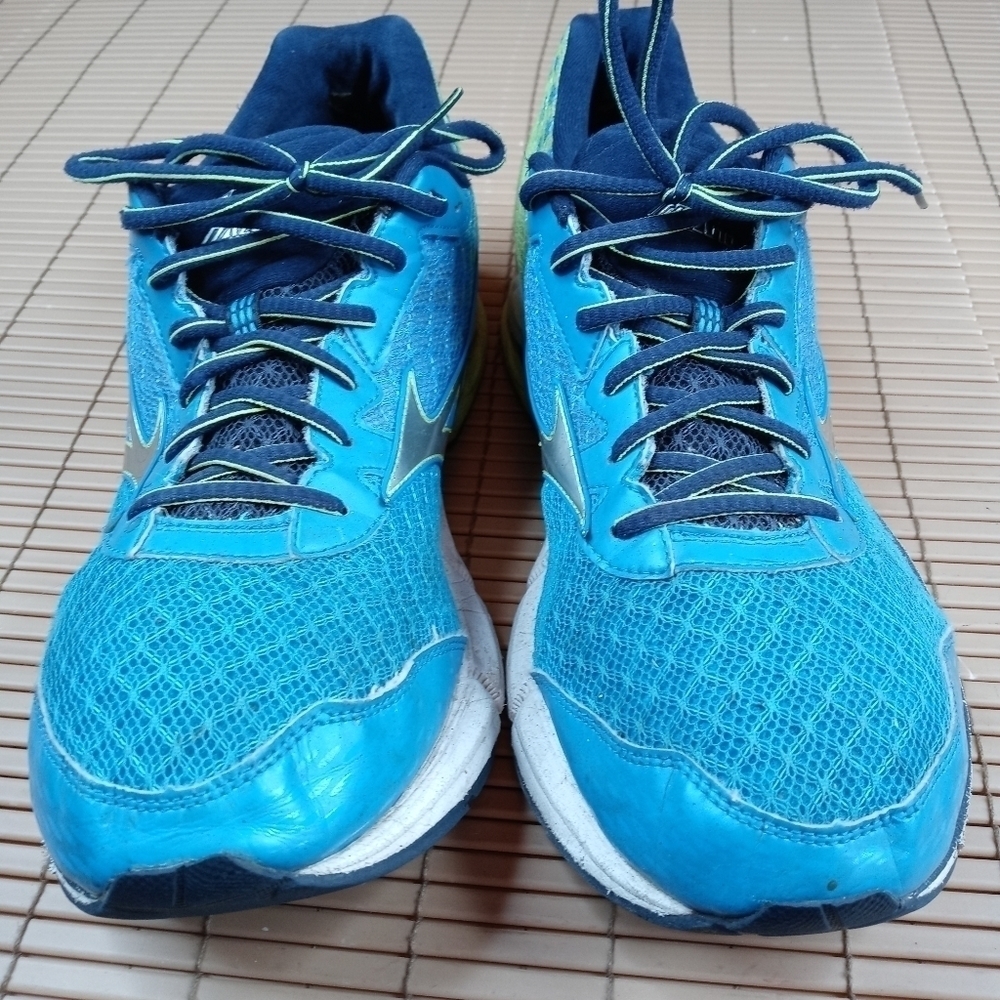 Mizuno Wave Rider 19 men's blue sz 12.5 EE. 23pem